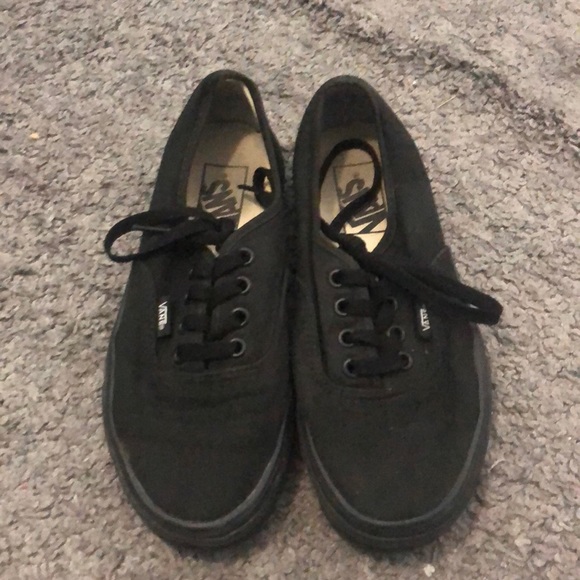 solid black vans shoes